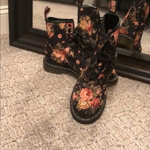 Dr. Martens Shoes - Dr.Martens Floral Boots Dr. Martens Shoes - Dr.Martens Floral Boots